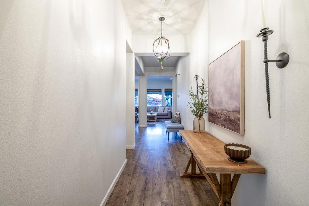 1249 La Colina Street