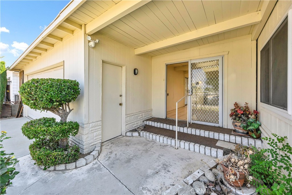 1272 Brentwood Way