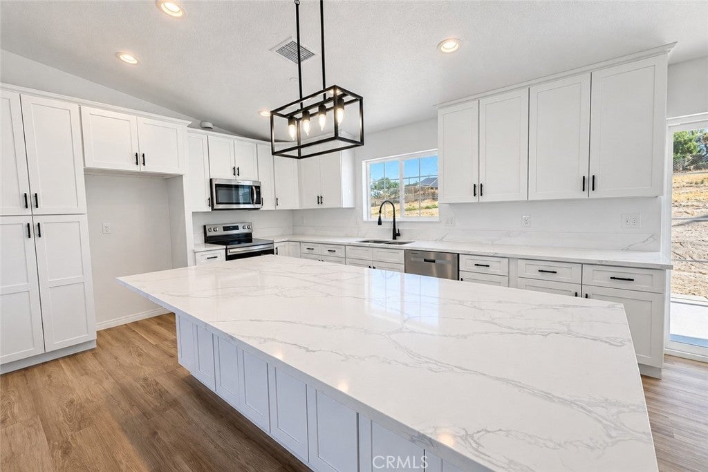 14685 Apple Valley Road