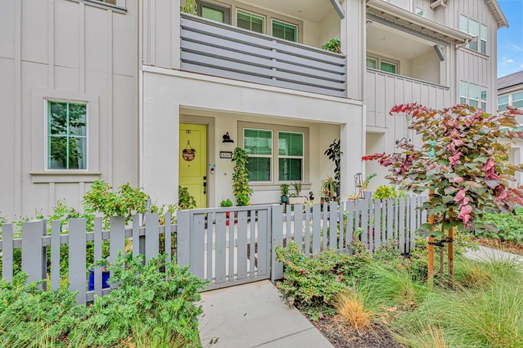 Photo of 18165 Cosecha Lane, Morgan Hill, CA 95037 (MLS # ML82022628)