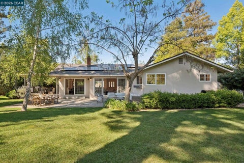 Photo of 837 Tully Way Way, Concord, CA 94518 (MLS # 41148563)