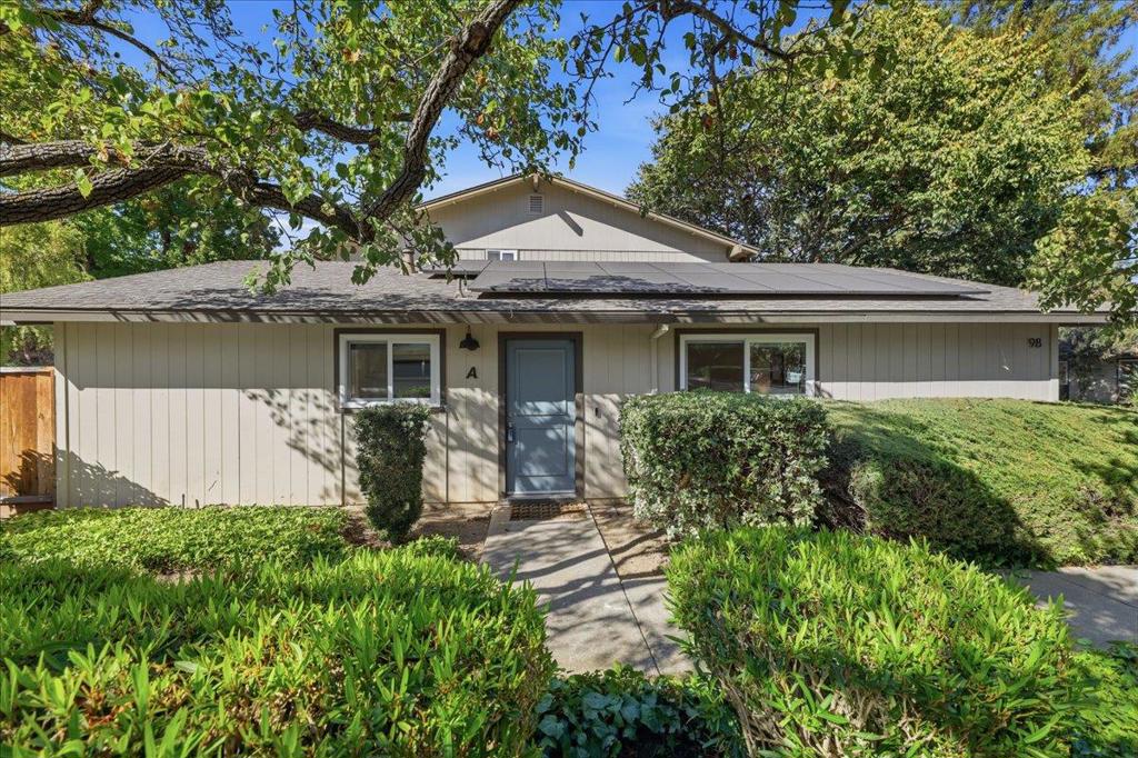 98 Flynn Avenue