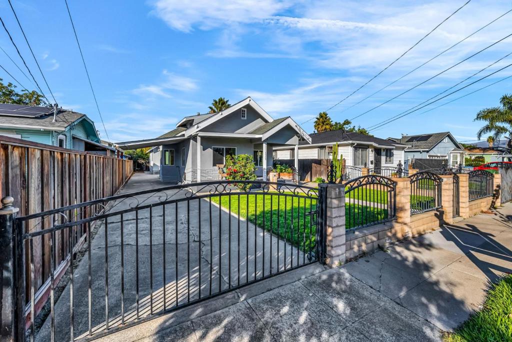1539 San Fernando