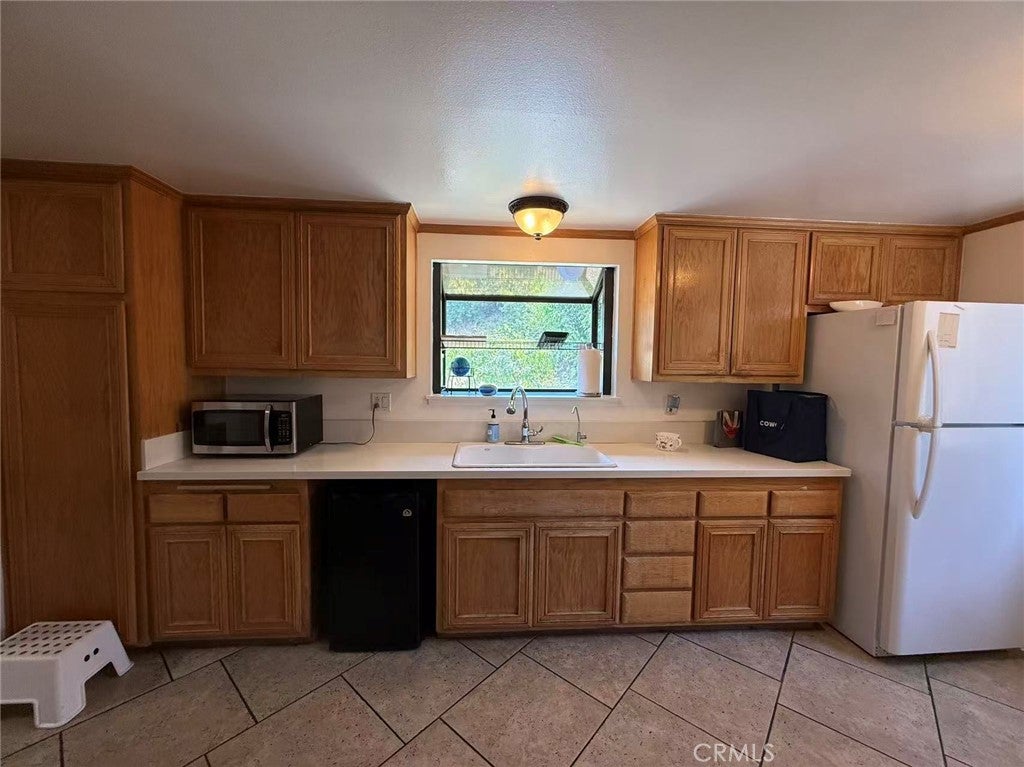 20744 Earlgate