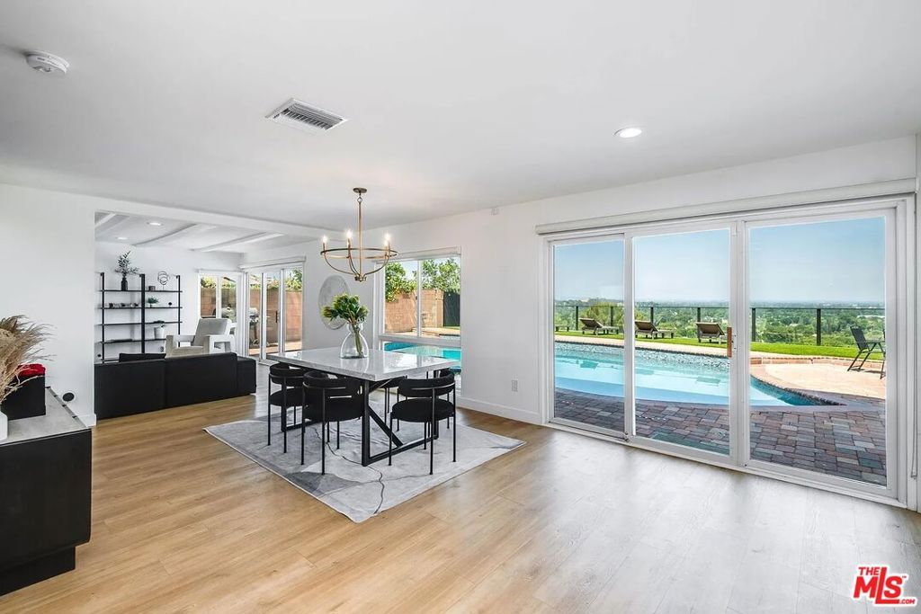 Photo of 6426 Ellenview Avenue, West Hills, CA 91307 (MLS # 26665907)