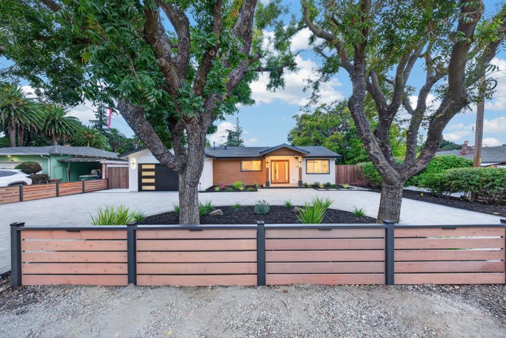1260 Grant Road