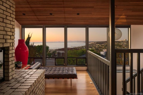 Tiny photo for 2551 Via Viesta, La Jolla, CA 92037 (MLS # 260025166SD)