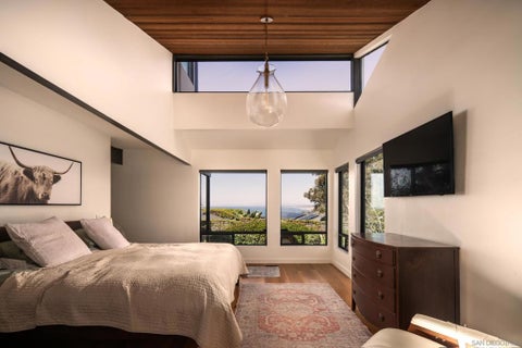 Tiny photo for 2551 Via Viesta, La Jolla, CA 92037 (MLS # 260025166SD)