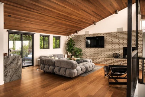 Tiny photo for 2551 Via Viesta, La Jolla, CA 92037 (MLS # 260025166SD)