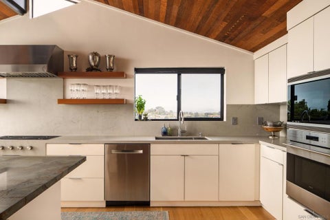 Tiny photo for 2551 Via Viesta, La Jolla, CA 92037 (MLS # 260025166SD)