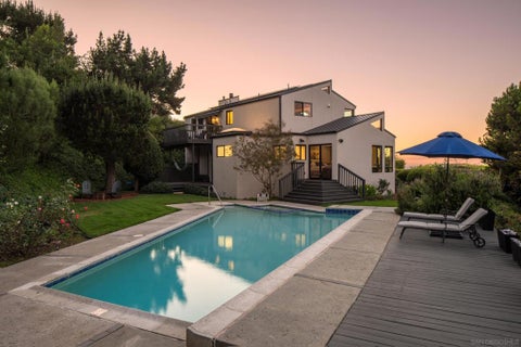 Tiny photo for 2551 Via Viesta, La Jolla, CA 92037 (MLS # 260025166SD)