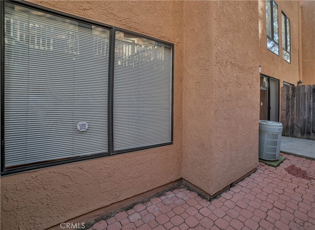 899 - Residential Lease