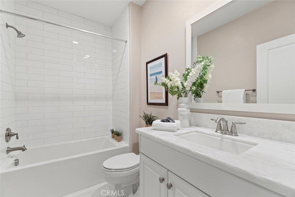 208 Radial, Irvine CA 92618 - Photo 25
