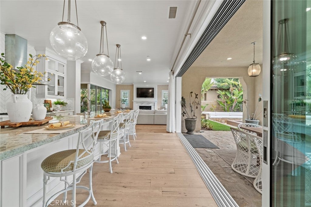 208 Radial, Irvine CA 92618 - Photo 8