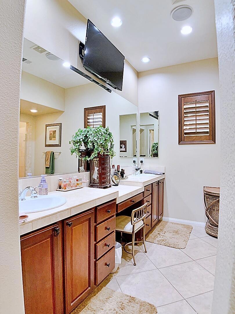 Rancho Santana - Residential