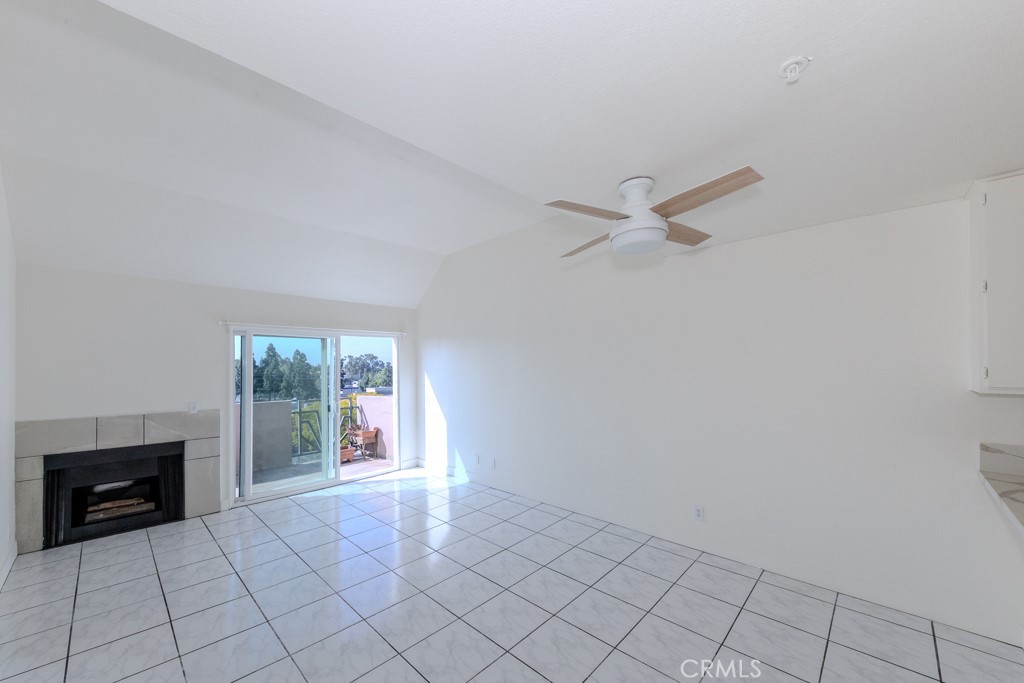 450 E 4th Street 423