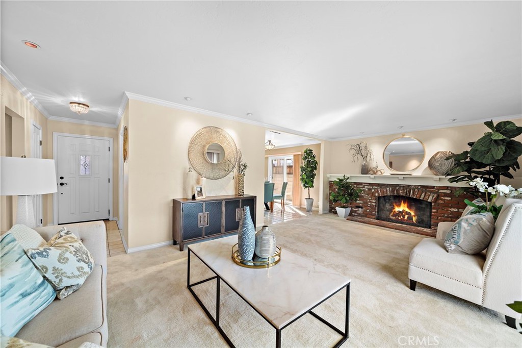 16805 Redwood Street