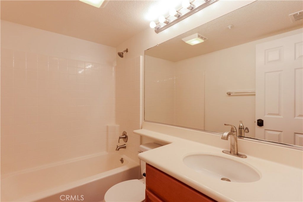 32 Garrison Loop, Ladera Ranch CA 92694 - Photo 9