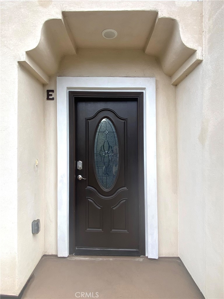 300 Alhambra Road E E