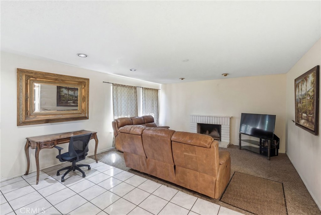 1077 Westpark