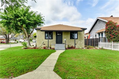 Photo of 551 W Crescent Drive, Azusa, CA 91702 (MLS # PW25273350)
