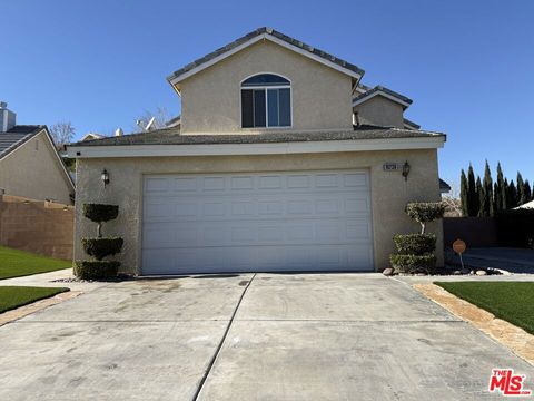 Photo of 18238 Kalin Ranch Drive, Victorville, CA 92395 (MLS # 26639659)