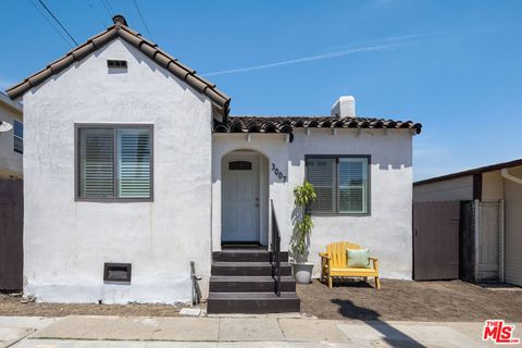 Photo of 3007 Hyde Park Boulevard, Los Angeles, CA 90043 (MLS # 25577643)