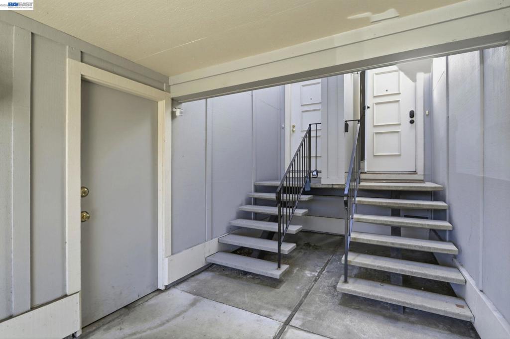 1371 Cherrywood Sq