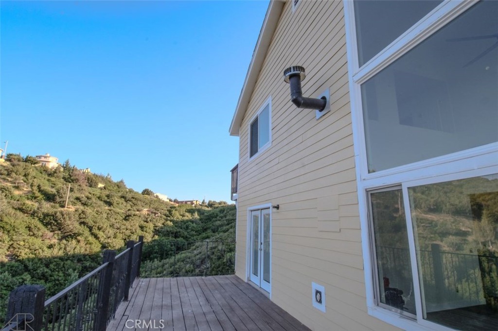 3305 Oakwood Drive