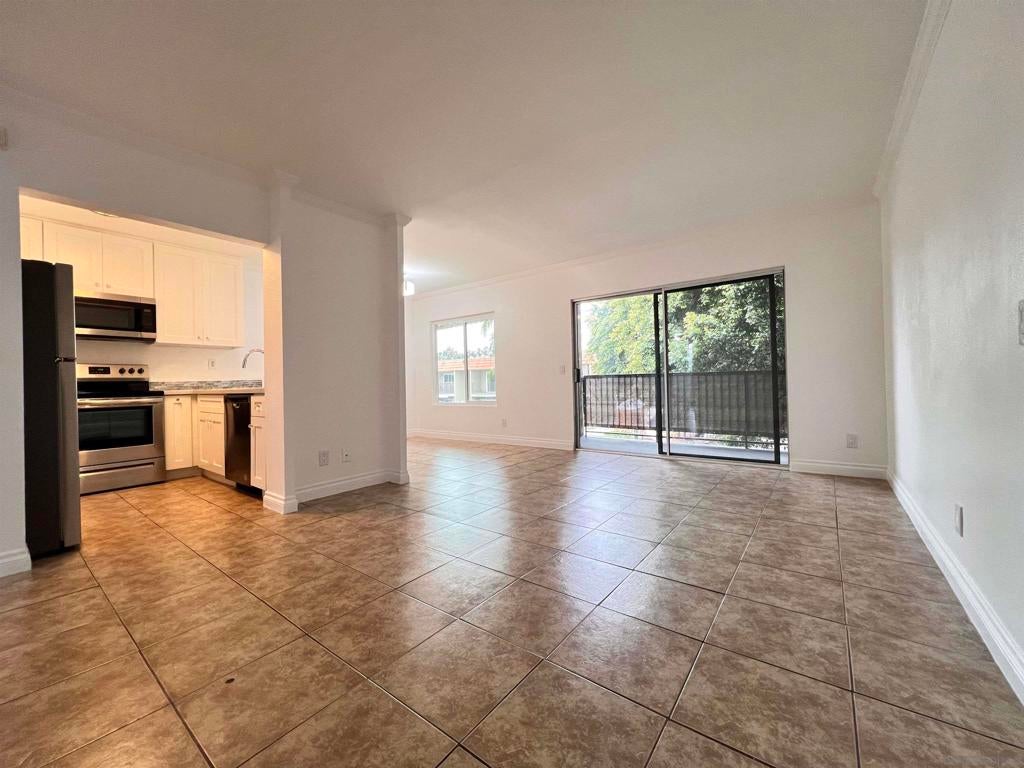 589 N Johnson Ave 247