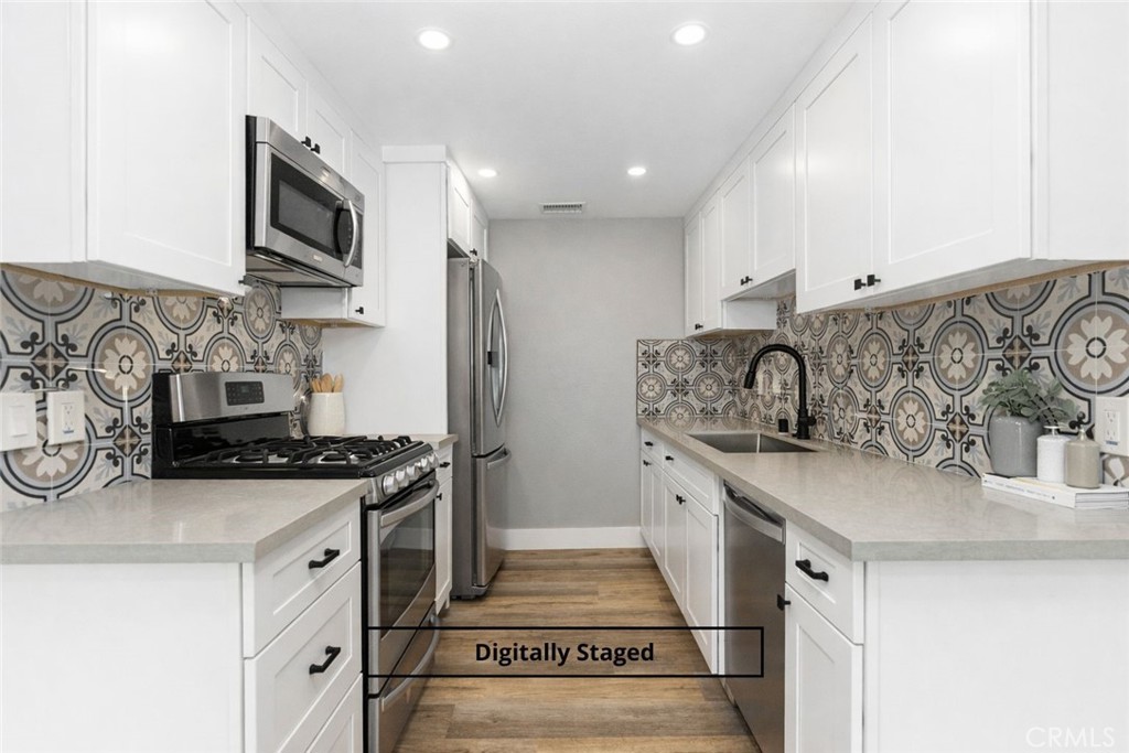 31377 Los Rios 64F