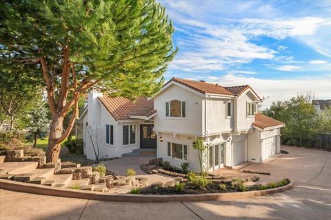 Photo of 3961 Jefferson Avenue, Redwood City, CA 94062 (MLS # ML82031405)