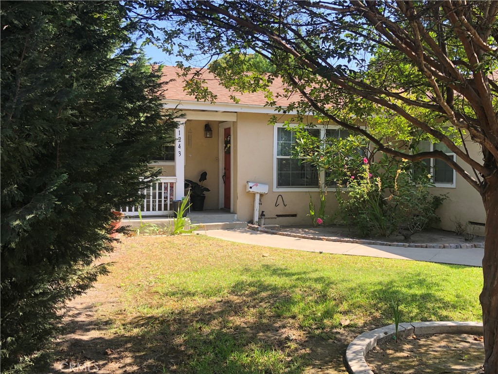 1243 W Santa Clara Avenue 2