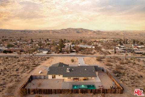 Photo of 60789 Pueblo Trail, Joshua Tree, CA 92252 (MLS # 26990043)