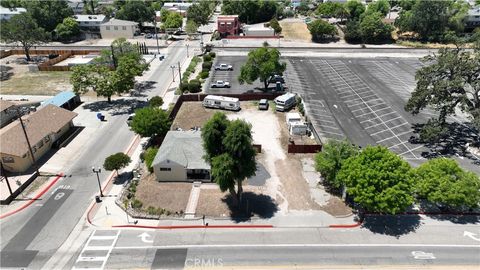 Photo of 2103 Riverside AVE, Paso Robles, CA 93446 (MLS # SC26103349)