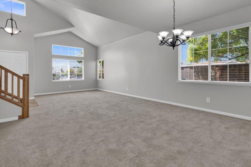listing image 130727788882572733664