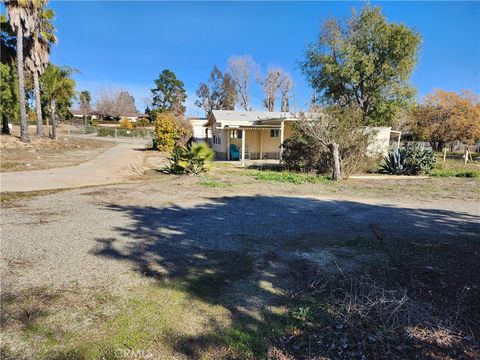 25063 Monroe Avenue Murrieta CA 92562