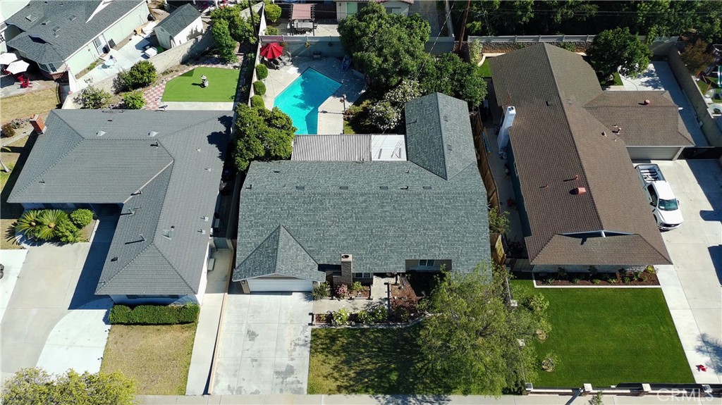 3100 W Glen Holly
