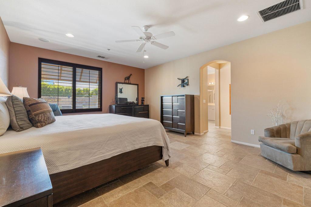 Four Seasons - Residential