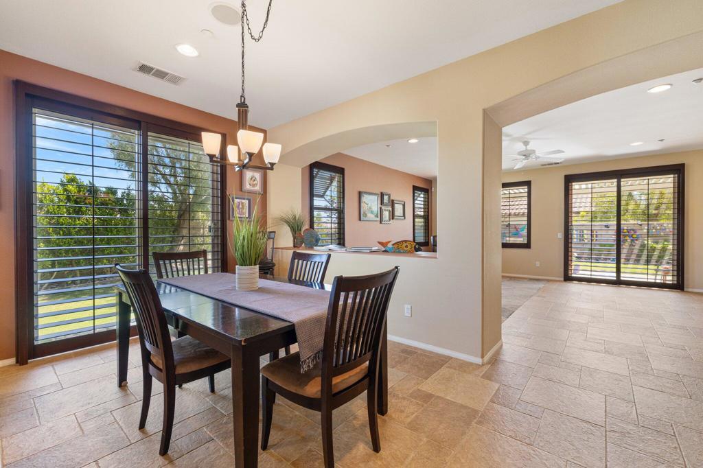 Four Seasons - Residential