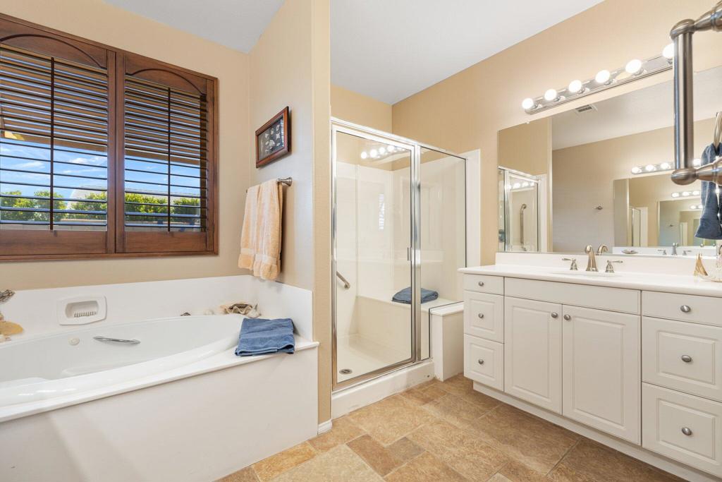 Four Seasons - Residential