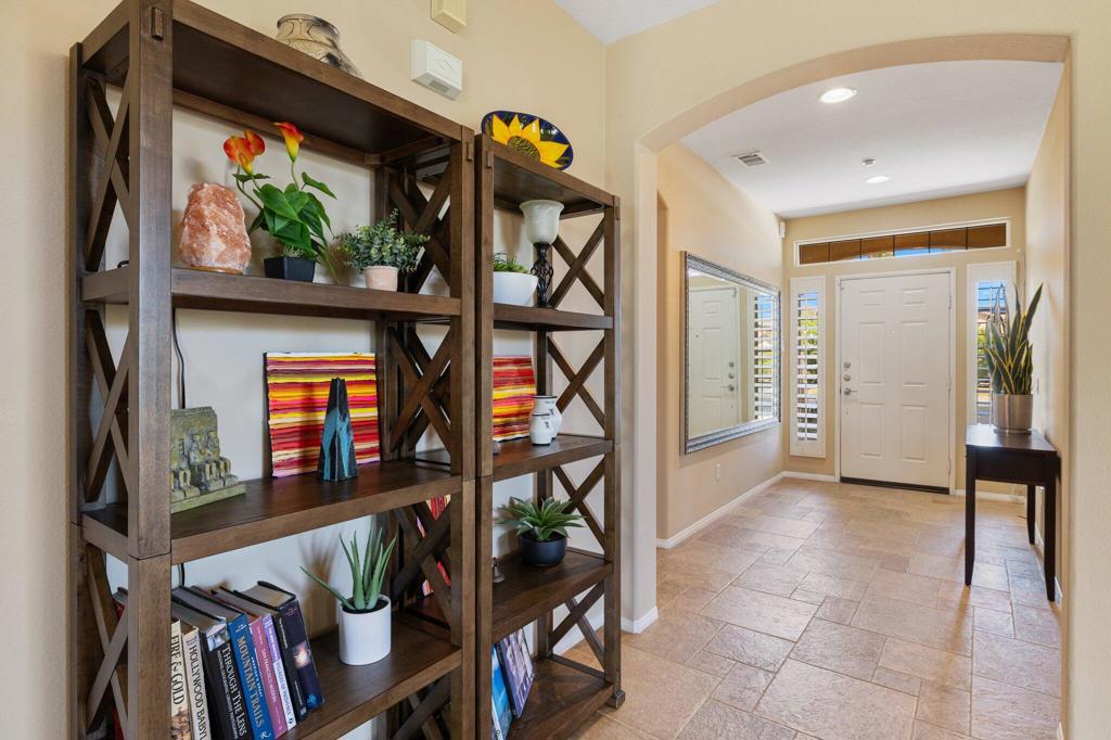 Four Seasons - Residential