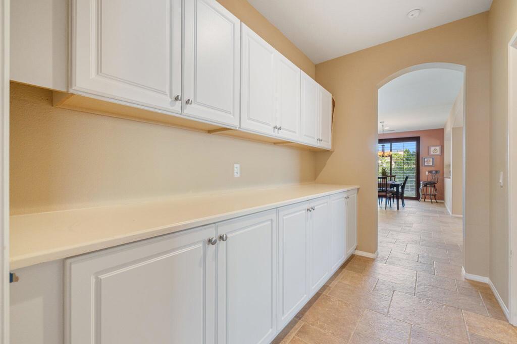 Four Seasons - Residential