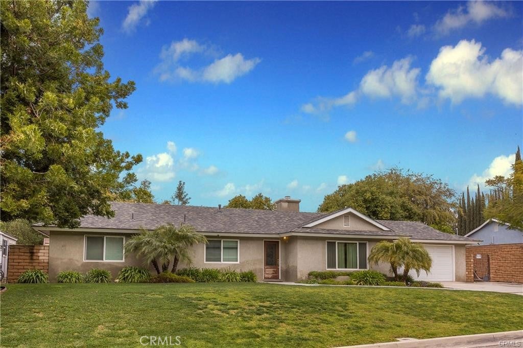 3139 E Eddes