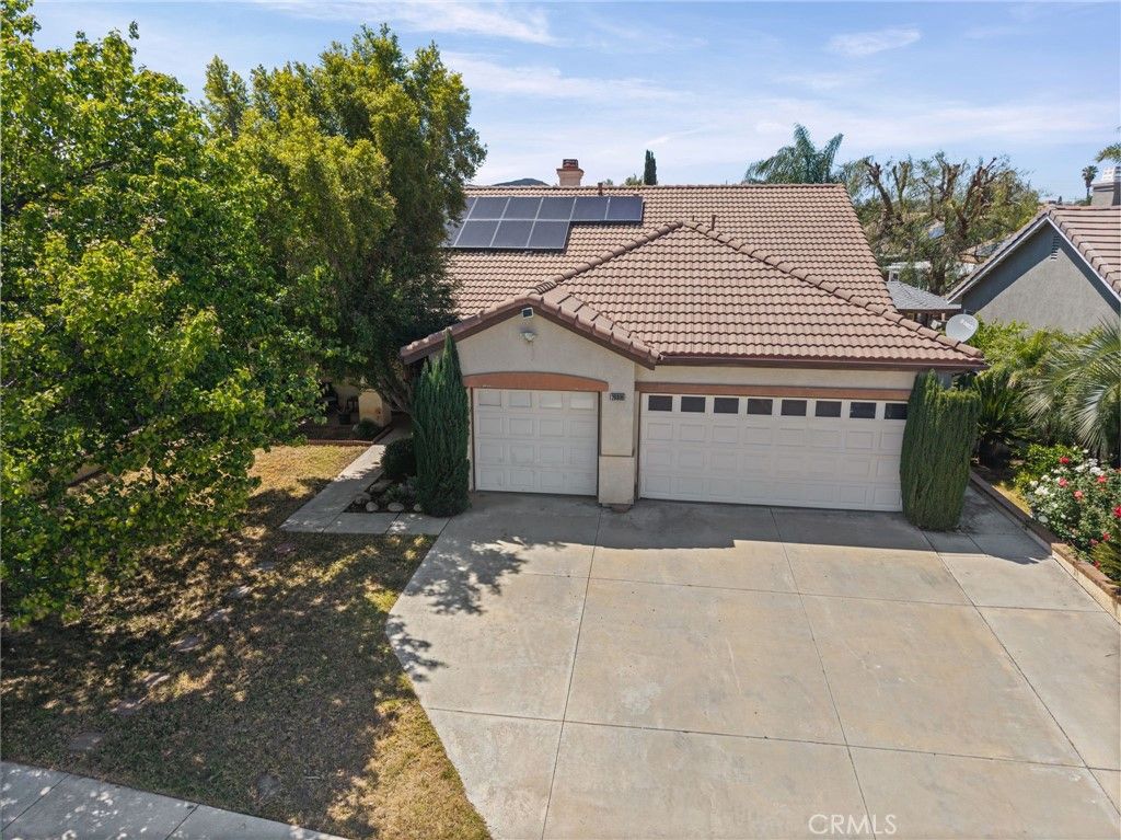Photo of 26809 Worthy Dr, Menifee, CA 92585 (MLS # SW26074926)