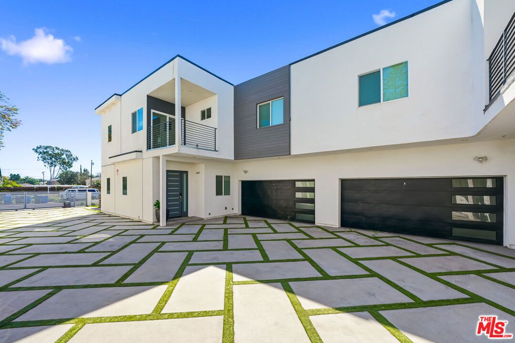 Photo of 5637 Riverton Avenue, North Hollywood, CA 91601 (MLS # 26665515)