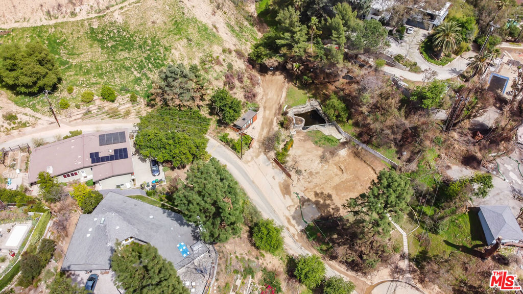 1611 Woodglen Lane