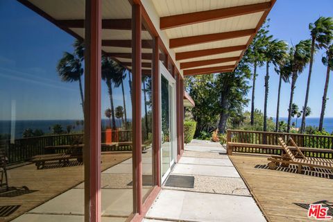 Photo of 26939 Sea Vista Drive, Malibu, CA 90265 (MLS # 26832337)