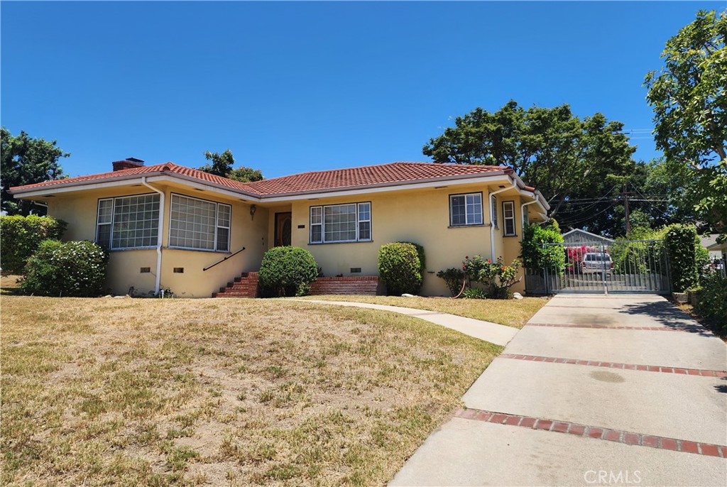 226 Mauna Loa Drive