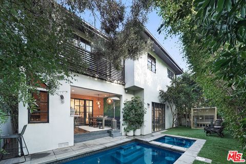 Photo of 3159 Thatcher Avenue, Marina Del Rey, CA 90292 (MLS # 26649415)